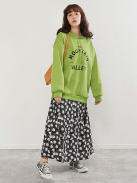 「Factor=（ファクターイコール）のアイテム（スカート）」を使った、Factor= modelさん（レディース・160cm）の冬コーディネート