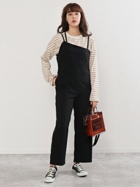 「Factor=（ファクターイコール）のアイテム（オールインワン・サロペット）」を使った、Factor= modelさん（レディース・160cm）の冬コーディネート