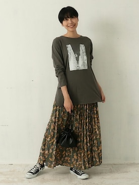 「Factor=（ファクターイコール）のアイテム（スカート）」を使った、Factor= modelさん（レディース・164cm）の秋コーディネート