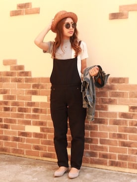 「黒パンツ」｜「アイテム（サロペット/オーバーオール）」を使った、LittlePanteaさん（レディース・158cm）の春コーディネート