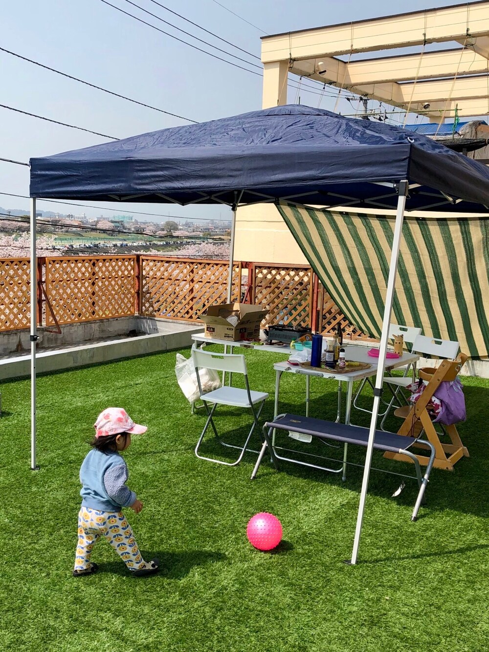 「お花見、BBQ、80cm、90cm、キッズコーデ、ベビーコーデ、アプレレクール、サニーランドスケープ、プチジャム」｜「Petit jamのアイテム（パンツ、その他）」を使った、kn5mkさん（キッズ・80cm）の春コーディネートの1枚目の写真