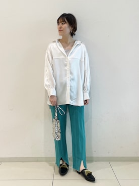 「リブニットパンツ」｜「アイテム（サンダル）」を使った、KASUMIさん（レディース・161cm）の冬コーディネート