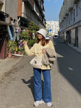 「THE NORTH FACE（ザノースフェイス）のTHE NORTH FACE MUSETTE BAG (ﾅﾁｭﾗﾙ/ﾌﾞﾗｯｸ)（ショルダーバッグ）」を使った、Emily さん（レディース・162cm）の冬コーディネート