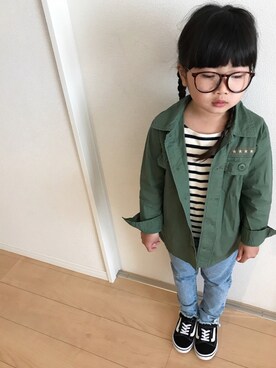 「GLOBAL WORK（グローバルワーク）の【キッズ】ミリタリーシャツ/777120（シャツ/ブラウス、グリーン系）」を使った、Rin♡さん（キッズ・110cm）の冬コーディネート