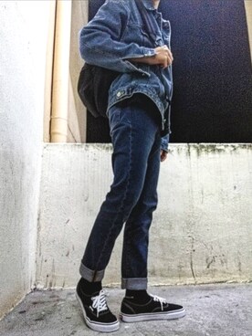 「8seconds（エイトセカンズ）のアイテム（デニムジャケット）」を使った、Yue Sheng Angさん（メンズ・171cm）の冬コーディネート