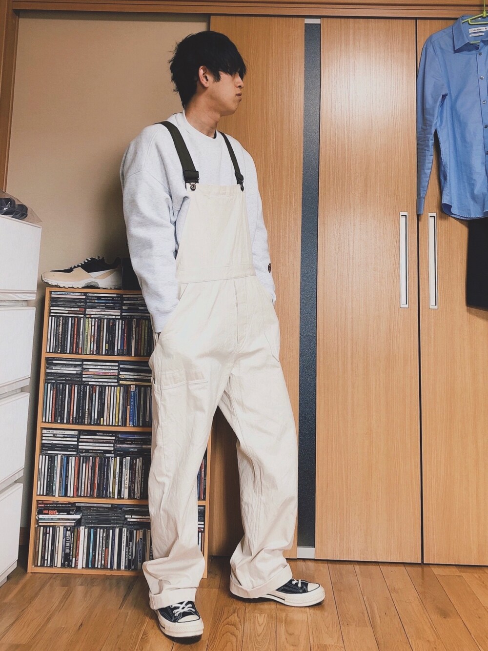 「シンプルコーデ、シンプル、春コーデ、春、はるコーデ、おしゃれさんと繋がりたい、オーバーオール」｜「Tsuzuki Masatakaのアイテム（つなぎ/オールインワン、ホワイト系）」を使った、taka(相互フォロー)さん（メンズ・170cm）の春コーディネートの1枚目の写真