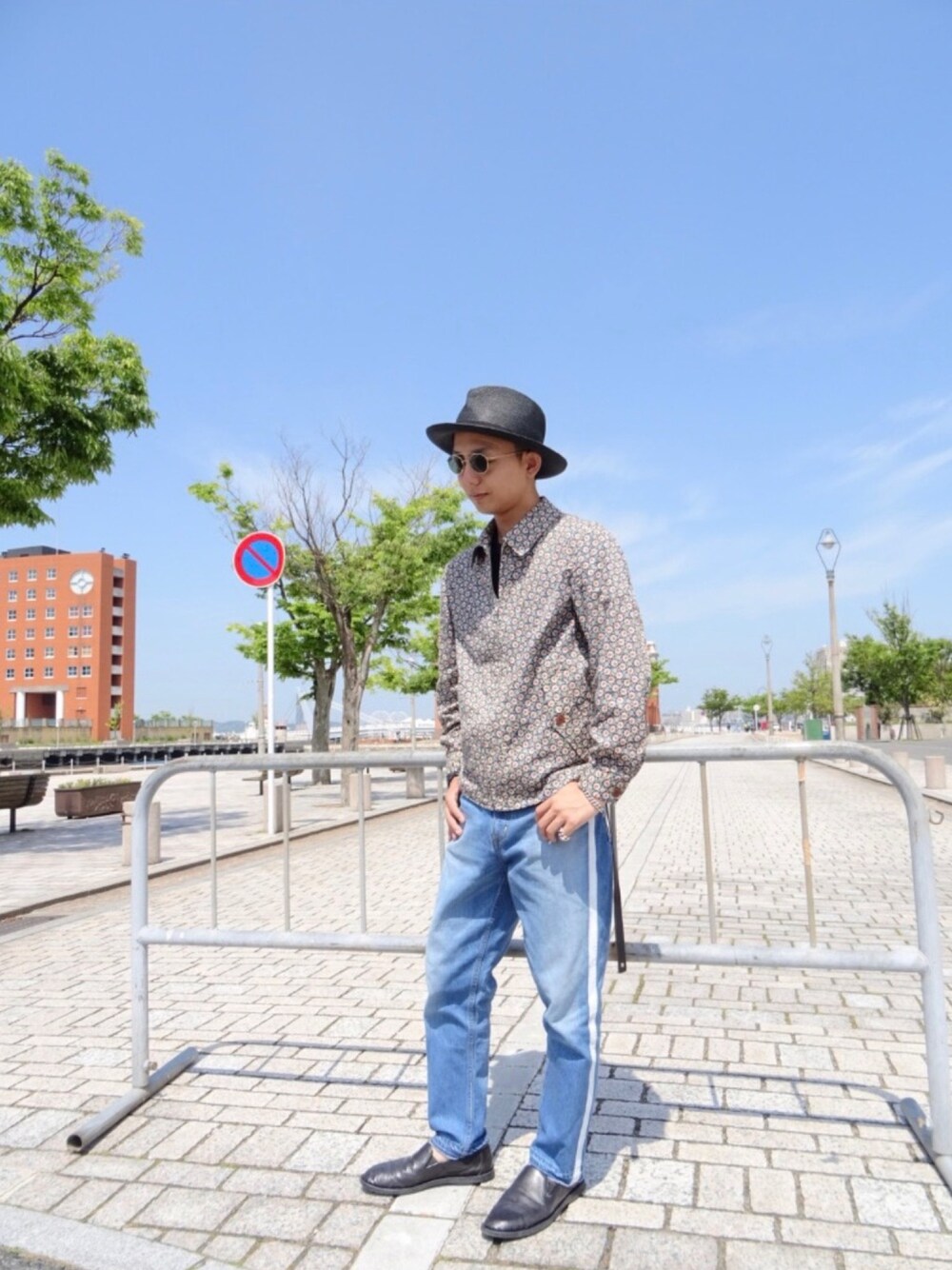 「Johnbull Private labo、カジュアルコーデ、オトナカジュアル、大人コーデ、柄シャツ、ガラガラコーデ、お洒落さんとつながりたい」｜「Johnbull Private laboのアイテム（トップス、その他）」を使った、kunihiroさん（メンズ・168cm）の春コーディネートの1枚目の写真