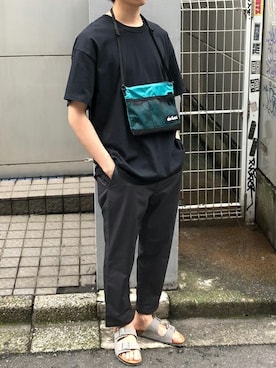 「アイテム（チノパンツ、グレー系）」を使った、nano・universe men's staffさん（メンズ・173cm）の夏コーディネート