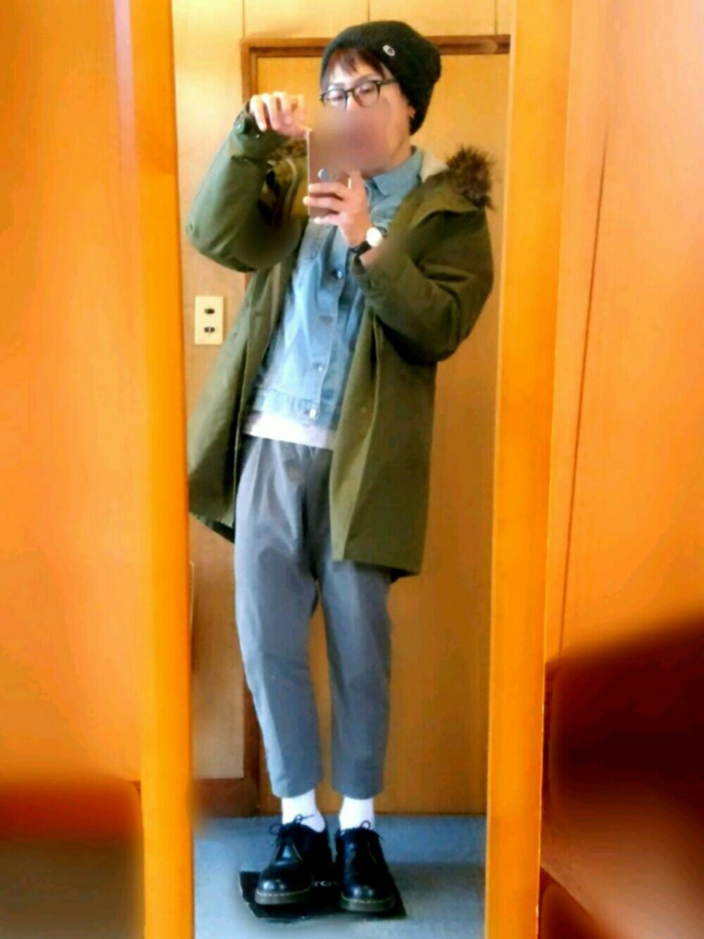 「wearhalloween2017、革靴、秋のコーデ、アウターONアウター、白ソックス、メガネ男子、WEGO、GU、UNIQLO、モッズコート」｜「Dr. MartensのDr.Martens ドクターマーチン 1461Z 3EYE GIBSON SHOE 3ホール ギブソン シューズ 11838002 BLACK（ブーツ、ブラック系）」を使った、hiroakiさん（メンズ・174cm）の秋コーディネートの1枚目の写真