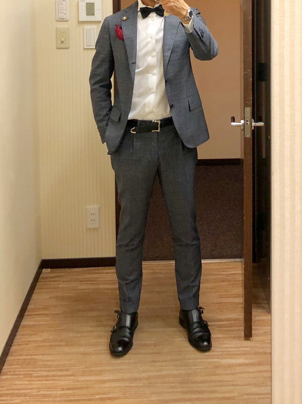 「結婚式、披露宴」｜「LARDINIのアイテム（セットアップ、グレー系）」を使った、RTさん（メンズ・177cm）の夏コーディネートの1枚目の写真