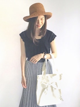 「スカラップ」｜「アイテム（アナログ腕時計）」を使った、ずんさん（レディース・161cm）の夏コーディネート