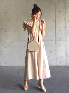 「アイテム（つなぎ/オールインワン、ベージュ系）」を使った、ずんさん（レディース・161cm）の夏コーディネート