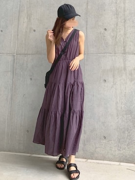 「パープル×黒」｜「アイテム（帽子）」を使った、ずんさん（レディース・161cm）の夏コーディネート