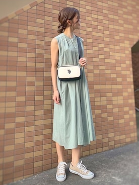 「URBAN RESEARCH Sonny Label（アーバンリサーチサニーレーベル）のノースリーブギャザーワンピース（ワンピース）」を使った、ずんさん（レディース・161cm）の夏コーディネート