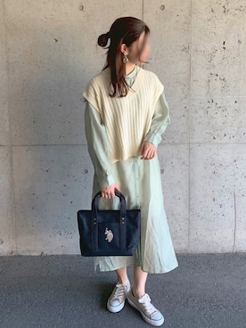 「chocomee（チョコミー）のアイテム（ベスト）」を使った、ずんさん（レディース・161cm）の春コーディネート