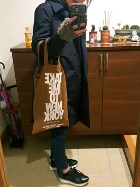 「PRADA（プラダ）のアイテム（トレンチコート）」を使った、Tomさん（レディース・163cm）の冬コーディネート