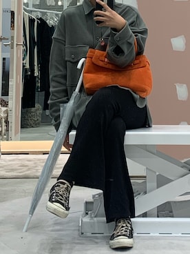 「アイテム（ハンドバッグ）」を使った、maiさん（レディース・168cm・10代）の秋コーディネート