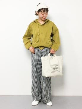 「マスタードイエロー」｜「アイテム（ブルゾン）」を使った、annaさん（レディース・155cm）の冬コーディネート