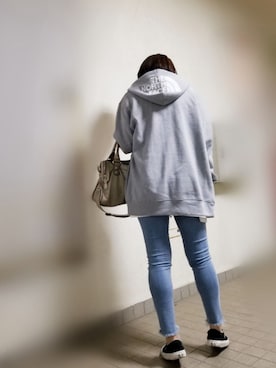 「シンプルおしゃれが好き」｜「アイテム（スリッポン）」を使った、ゆうゆさん（レディース・165cm）の秋コーディネート