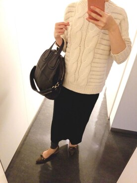 「GIVENCHY（ジバンシイ）のアイテム（ハンドバッグ）」を使った、ゆうゆさん（レディース・165cm）の冬コーディネート