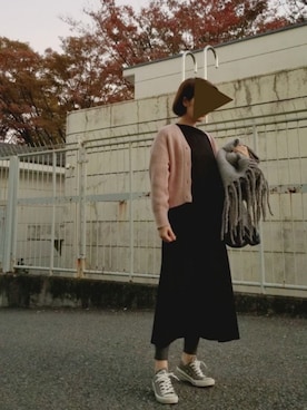 「GIVENCHY（ジバンシイ）のアイテム（ハンドバッグ）」を使った、ゆうゆさん（レディース・165cm）の秋コーディネート