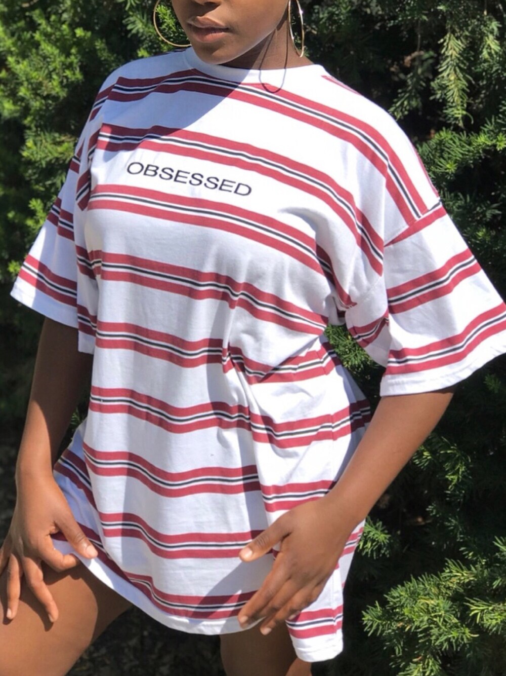 「Tshirts、dress、red、stripes、fashion、summer style、Blackfashion、printdress、fall」｜「misguidedのアイテム（シャツワンピース、ホワイト系）」を使った、✨ princessunyoh ✨さん（レディース・168cm）の秋コーディネートの1枚目の写真
