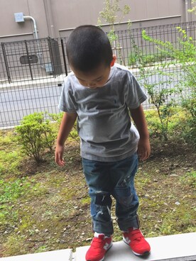 「POLO RALPH LAUREN（ポロ ラルフ ローレン）のアイテム（Tシャツ/カットソー、グレー系）」を使った、arapiiiさん（キッズ・100cm）の秋コーディネート