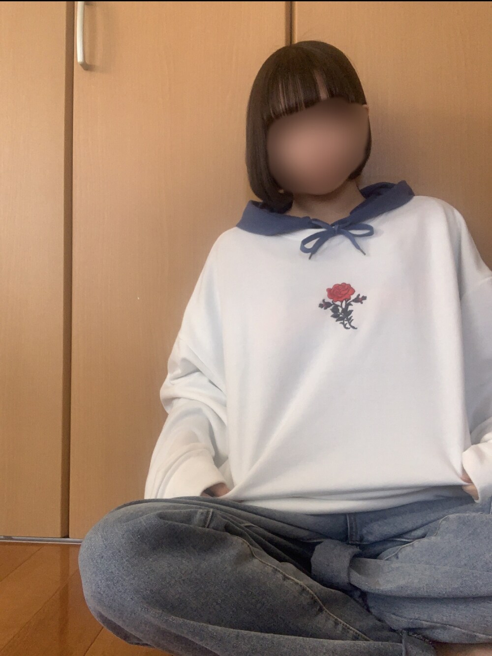 「冬コーデ、パンツスタイル、おしゃれさんと繋がりたい、楽チンコーデ、ストリート、古着MIX、低身長コーデ、低身長好きと繋がりたい、パーカー、パーカーコーデ」｜「Qoo10で買えます。のアイテム（パーカー、ブルー系）」を使った、nekosan12さん（レディース・150cm）の冬コーディネートの1枚目の写真