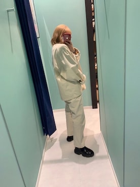 「オールホワイト」｜「アイテム（ノーカラージャケット）」を使った、keychan☺︎さん（レディース・156cm）の春コーディネート