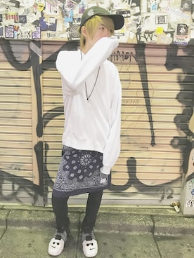 「原宿」｜「アイテム（チノパンツ）」を使った、ゆさん（メンズ・174cm）の秋コーディネート
