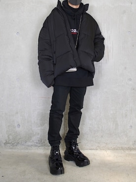 「HELMUT LANG（ヘルムートラング）のアイテム（パンツ）」を使った、橋本さん（メンズ・173cm）の冬コーディネート