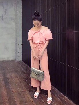 「アイテム（チノパンツ、オレンジ系）」を使った、GMYさん（レディース・164cm）の春コーディネート