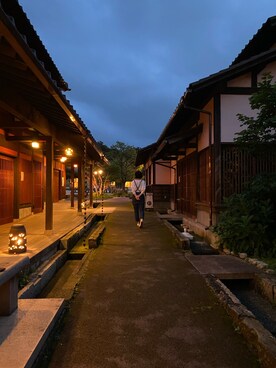 「SLOBE IENA（スローブイエナ）のアイテム（オールインワン・サロペット）」を使った、Tomomi さん（レディース・164cm）の夏コーディネート