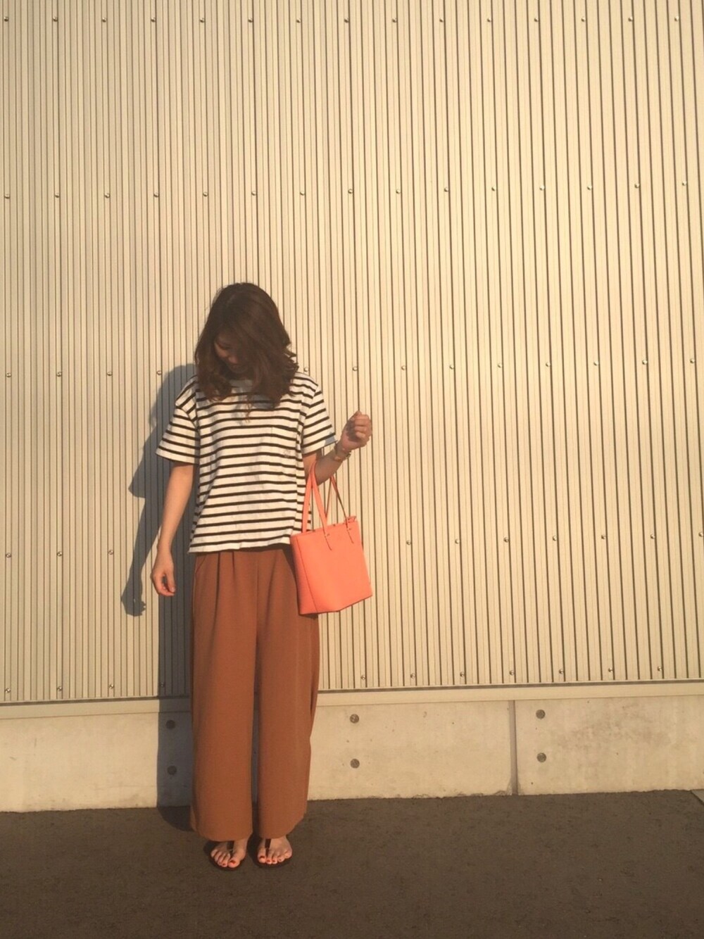 「ALDIES、Q♥︎、ENVYM、ケイト・スペード ニューヨーク(kate spade new york)、マークバイマークジェイコブス、エボルイール」｜「ALDIESのアイテム（ニット/セーター、ホワイト系）」を使った、ArisAさん（レディース・164cm）の春コーディネートの1枚目の写真