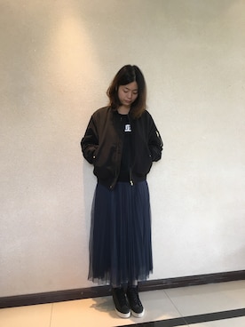 「KBF（ケイビーエフ）のアイテム（MA-1）」を使った、屋子さん（レディース・158cm）の春コーディネート