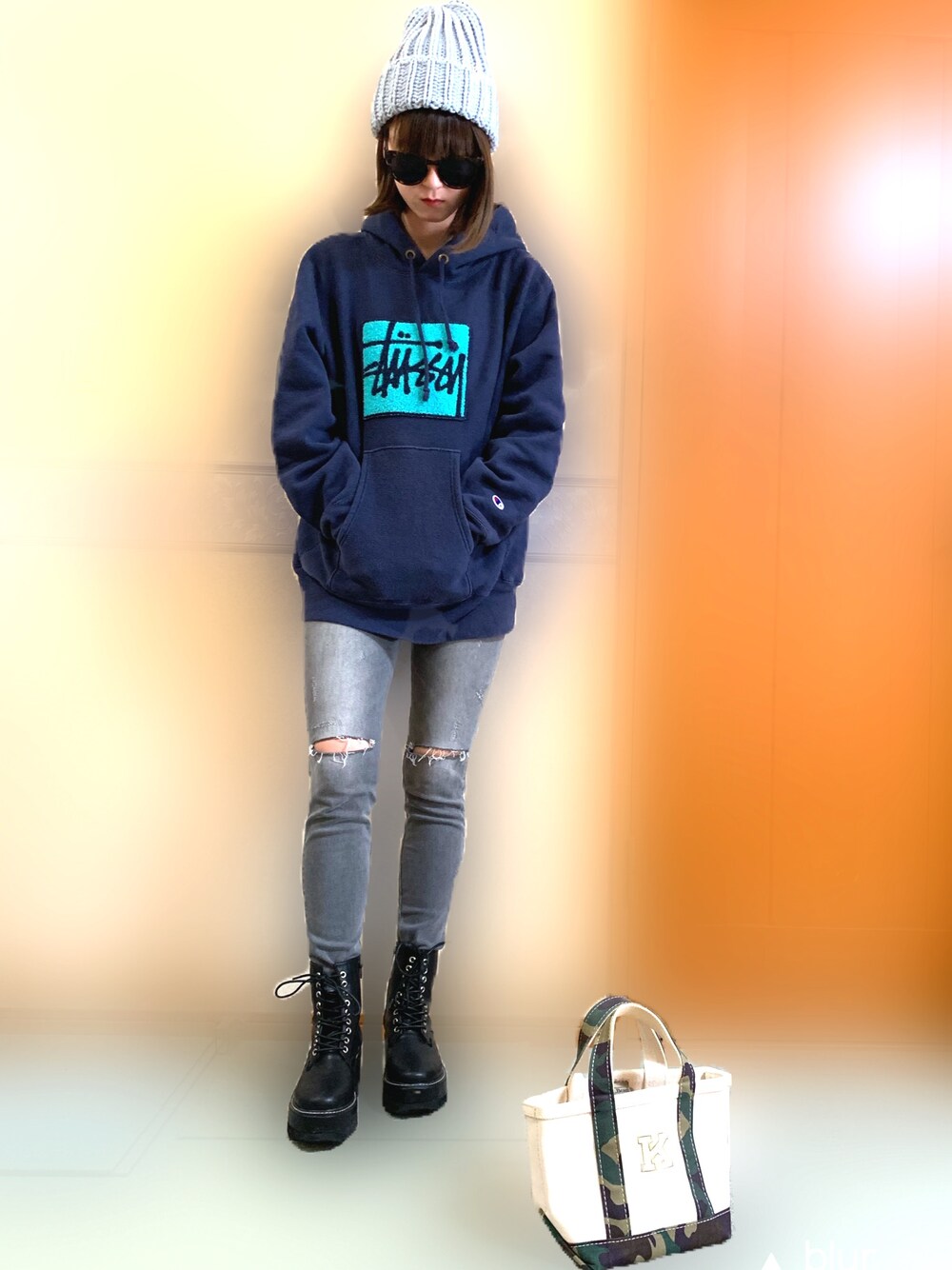 「ENVYM、stussy、WEGO、BAYFLOW、L.L. Bean、RHC、冬、ぷらっとコーデ」｜「STUSSYのアイテム（トップス、ブルー系）」を使った、yyyyさん（レディース・160cm）の秋コーディネートの1枚目の写真
