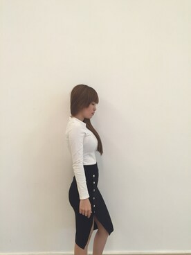 「Guess（ゲス）のアイテム（スカート）」を使った、Lan Tranさん（レディース・165cm）の夏コーディネート