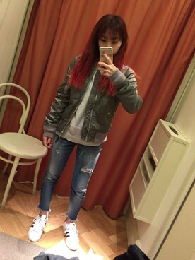 「Ungrid（アングリッド）のフレイドヘムストスリ（デニムパンツ）」を使った、AYUMIさん（レディース・153cm）の冬コーディネート