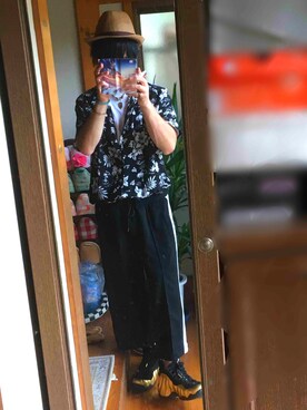 「BEAMS（ビームス）のアイテム（その他パンツ、ブラック系）」を使った、ささん（メンズ・160cm）の秋コーディネート