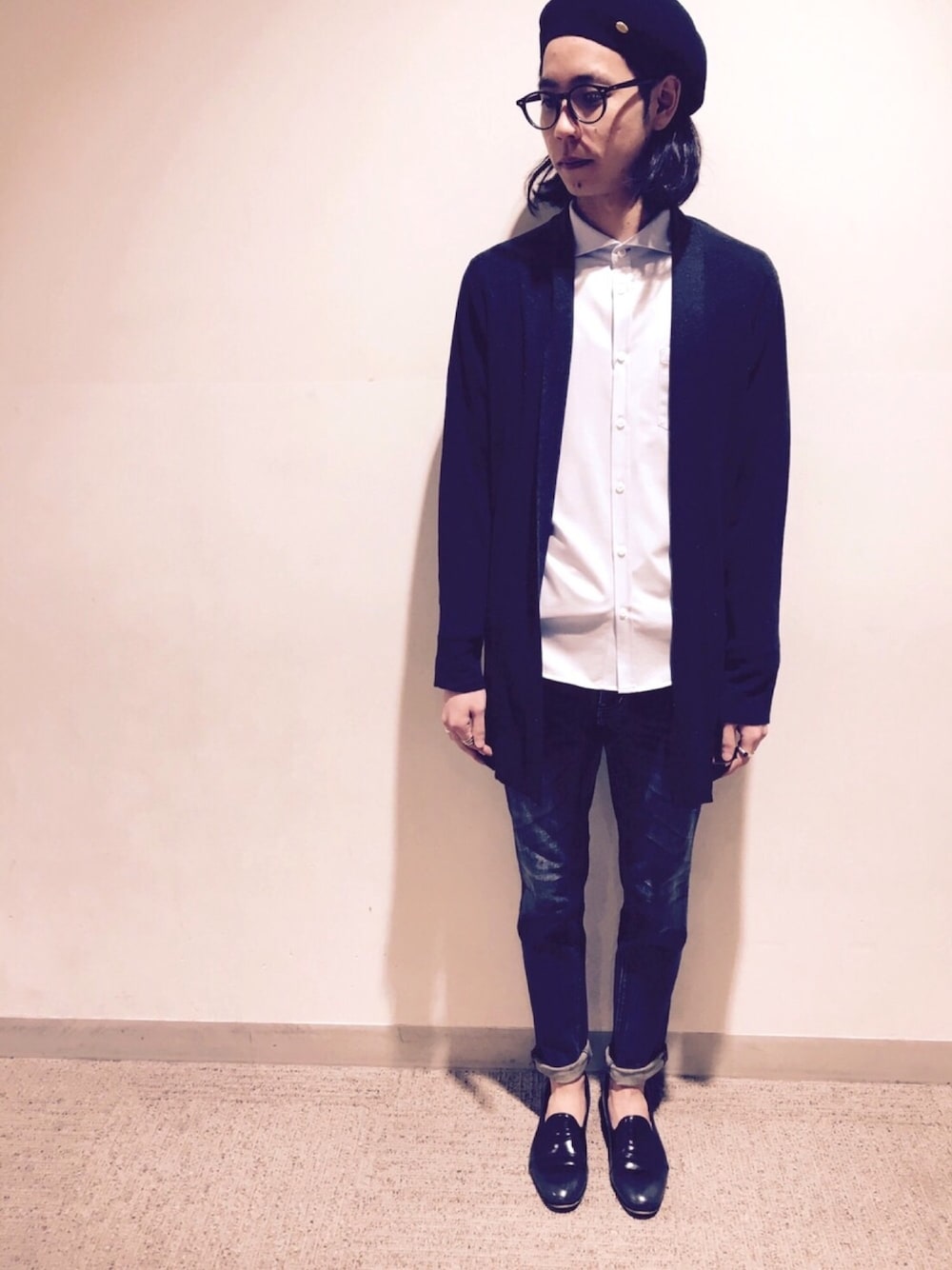 「春コーデ、MK MICHEL KLEIN homme(MK MICHEL KLEIN homme)、オトナカジュアル」｜「MK MICHEL KLEIN HOMME の【絶対使える】“ミラノリブ”コーディガン（カーディガン/ボレロ、ブラック系）」を使った、木藤 徹さん（メンズ・178cm）の春コーディネートの1枚目の写真