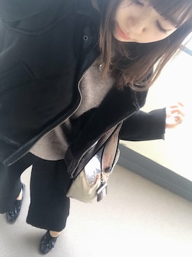 「ベージュ×ブラック」｜「アイテム（ムートンコート）」を使った、⊿mey さん（レディース・168cm）の冬コーディネート