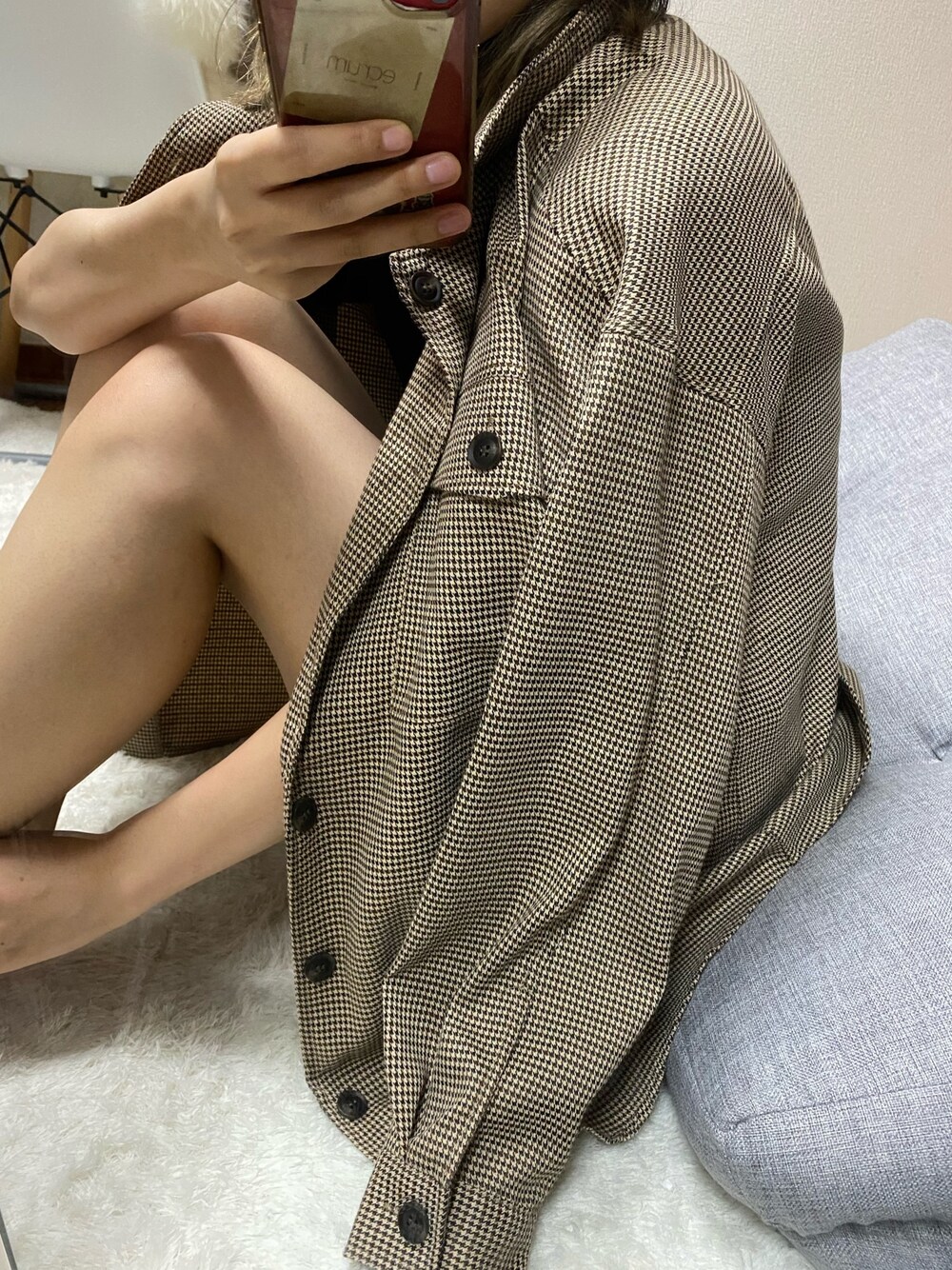 「ecrum、おうちファッション、おうちスタイル、ジャケットスタイル、ジャケット、チェックシャツ、チェック、ブラウンコーデ、大きめサイズ、エクリュム」｜「ecrumのアイテム（ジャケット/アウター、ブラウン系）」を使った、マリノ さん（レディース・165cm）の秋コーディネートの1枚目の写真