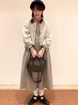 「フリルネック」｜「アイテム（その他アウター）」を使った、いまりさん（レディース・164cm）の秋コーディネート