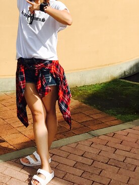 「Rodeo Crowns（ロデオクラウンズ）のアイテム（Tシャツ/カットソー、ホワイト系）」を使った、あずきち。さん（レディース・162cm）の春コーディネート