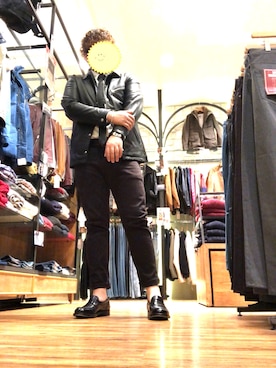 「アイテム（バングル/リストバンド）」を使った、Mr.Tさん（メンズ・176cm・20代）の秋コーディネート
