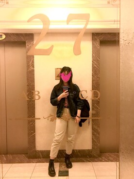 「5（ファイブ）のアイテム（デニムジャケット）」を使った、Ariel WYさん（レディース・164cm）の秋コーディネート