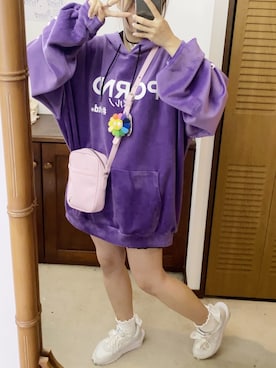 「FR2（エフアールツー）のアイテム（バッグ）」を使った、Họa Vũさん（レディース・163cm）の秋コーディネート