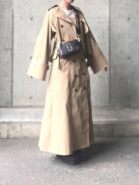 「厚底」｜「アイテム（トレンチコート）」を使った、おてまるさん（レディース・160cm）の春コーディネート