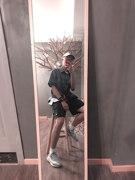 「Yeezy（イージー）のアイテム（アクセサリー）」を使った、云章Zzさん（メンズ・172cm）の夏コーディネート