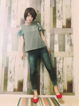 「しまむら（シマムラ）のアイテム（Tシャツ/カットソー、ホワイト系）」を使った、ｙａｔｏさん（レディース・163cm）の夏コーディネート